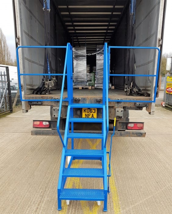 lorry-trailer-access-step-ladder-with-folding-wing-gates Hercules Steps with Batwings