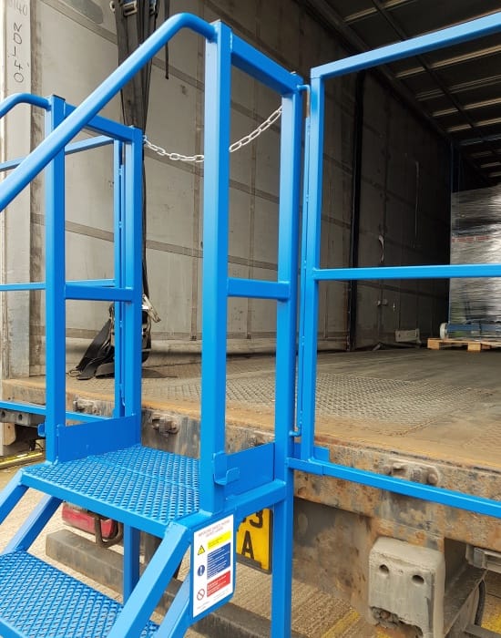 lorry-trailer-access-step-with-folding-gates Hercules Steps with Batwings