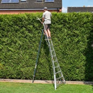 Henchman Tripod Fully Adjustable Garden Ladder